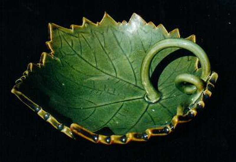 Grapeleaf dish